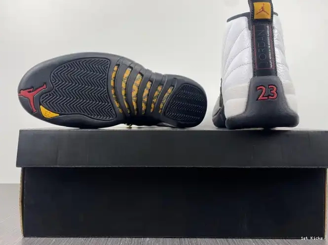 12 Retro 130690-125 (2013) Taxi Jordan 0520